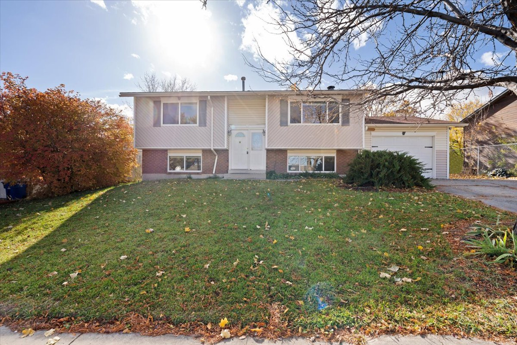 5269 WOODSTEP AVE West Valley City, UT 84120