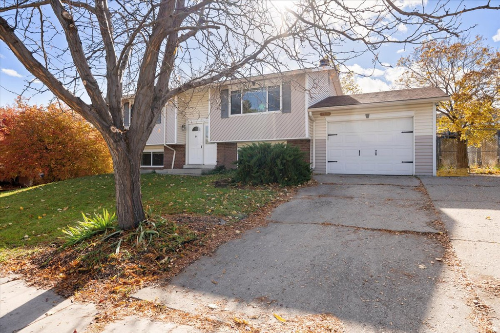 5269 WOODSTEP AVE West Valley City, UT 84120