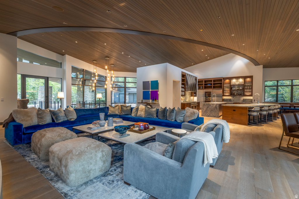 217 WHITE PINE CANYON RD Park City, UT 84060