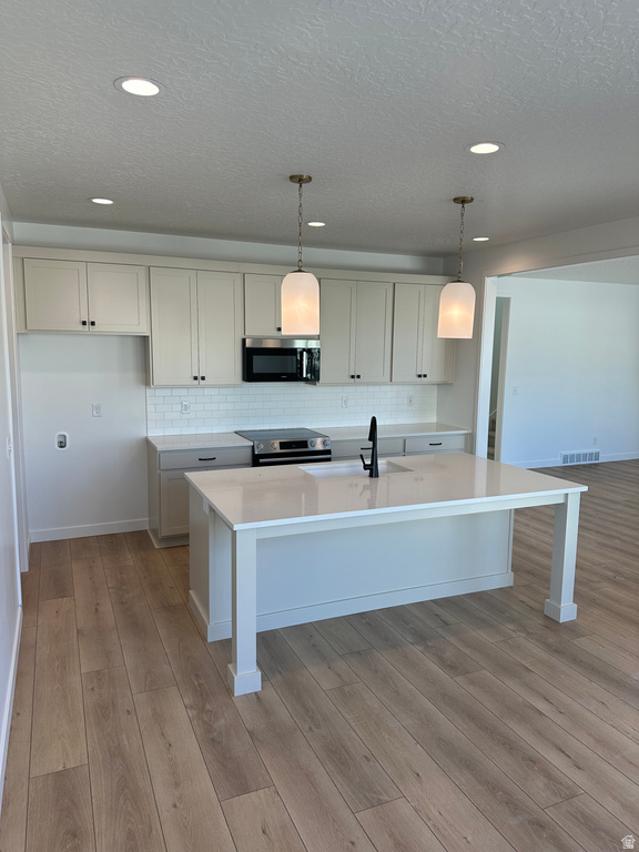 2919 E SERDAR LN #C24 Eagle Mountain, UT 84005