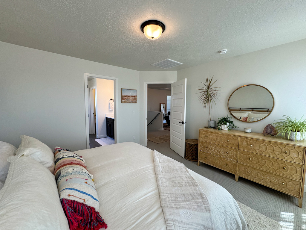 3062 S 2675 W Syracuse, UT 84075