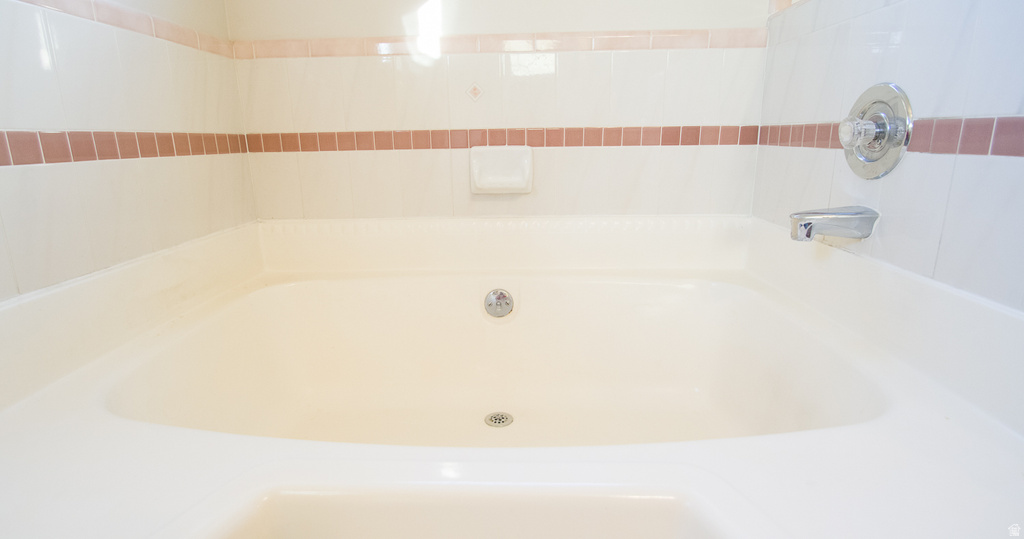 3246 N MOUNTAIN RD North Ogden, UT 84414