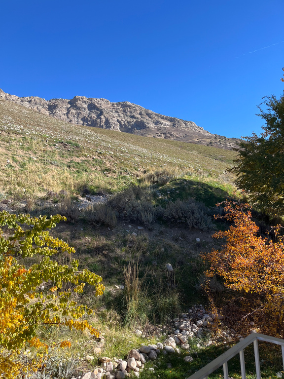 3246 N MOUNTAIN RD North Ogden, UT 84414