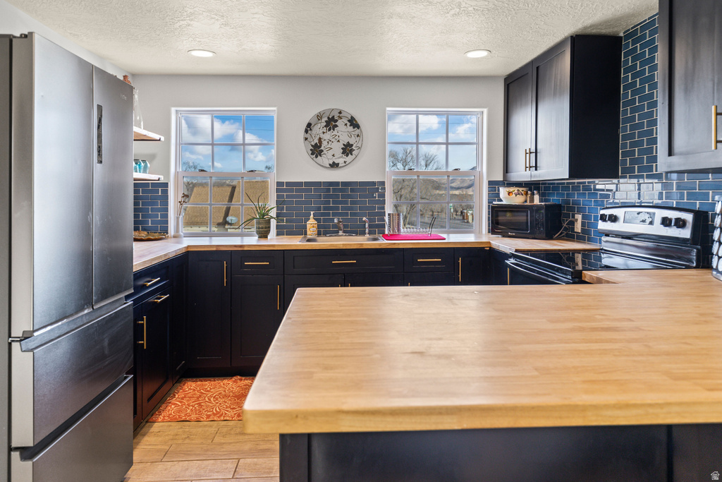 87 N 100 W Marysvale, UT 84750