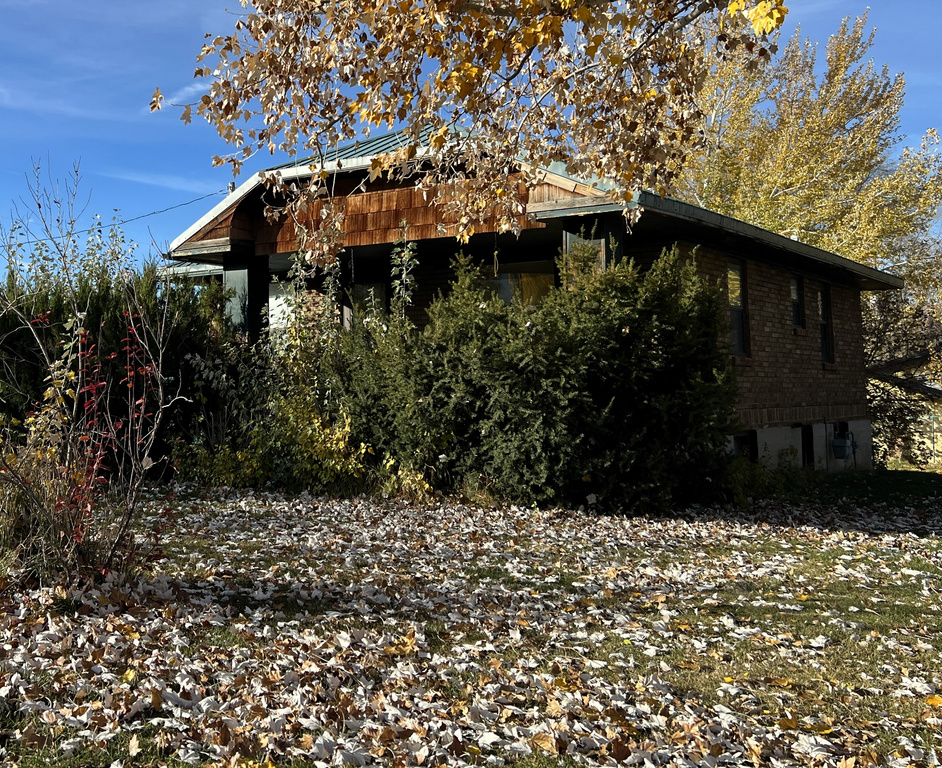 190 S MAIN Mona, UT 84645