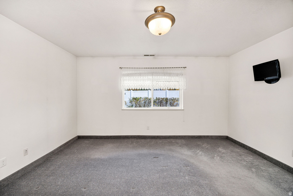 221 W 260 N Hyde Park, UT 84318