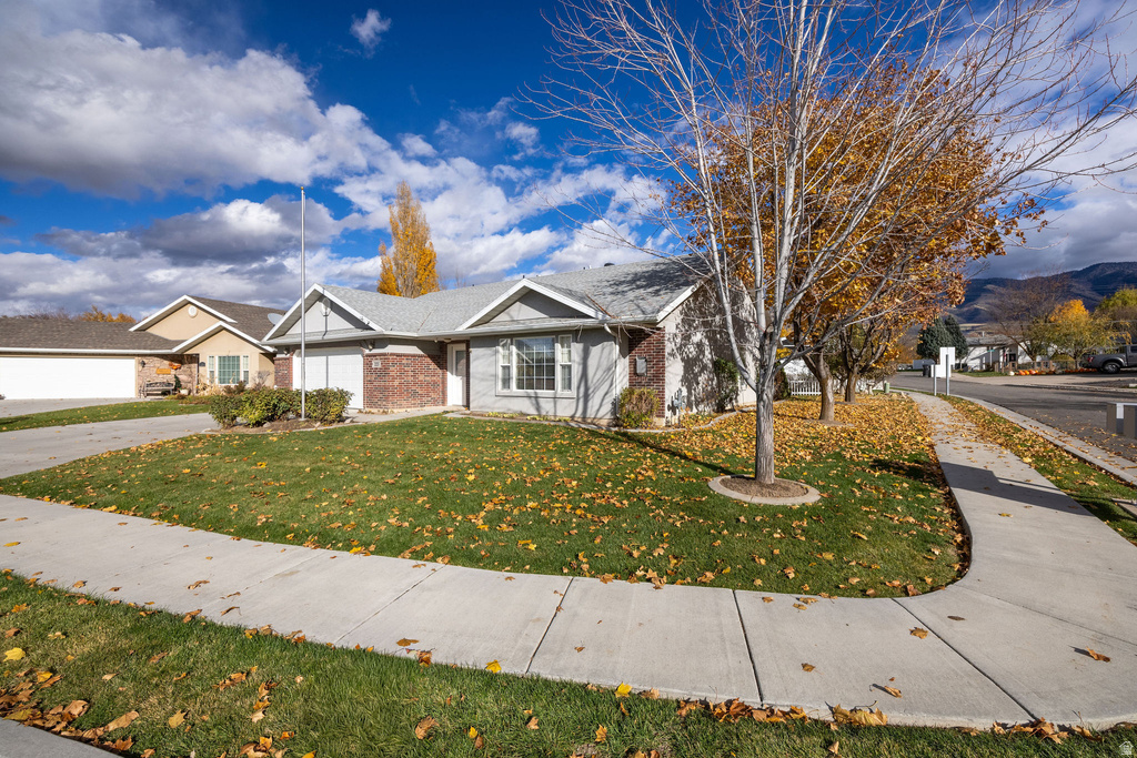 221 W 260 N Hyde Park, UT 84318