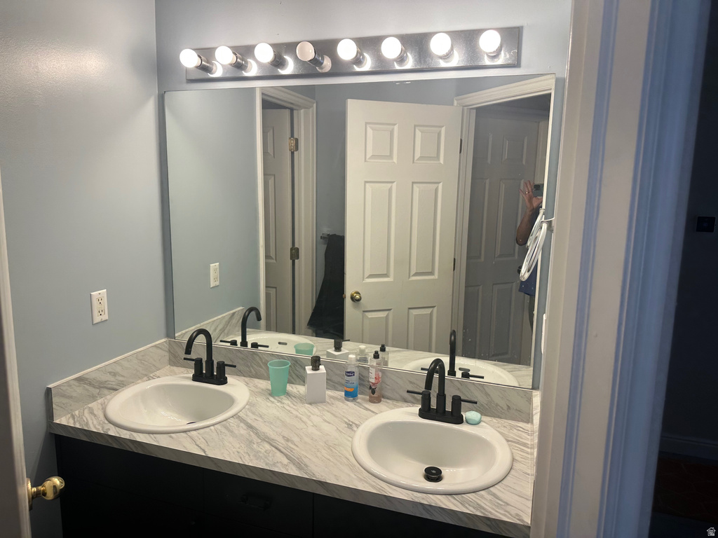 735 SANDY POINT DR Sandy, UT 84094