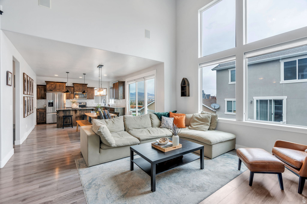 4966 W ROSE QUARTZ Herriman, UT 84096