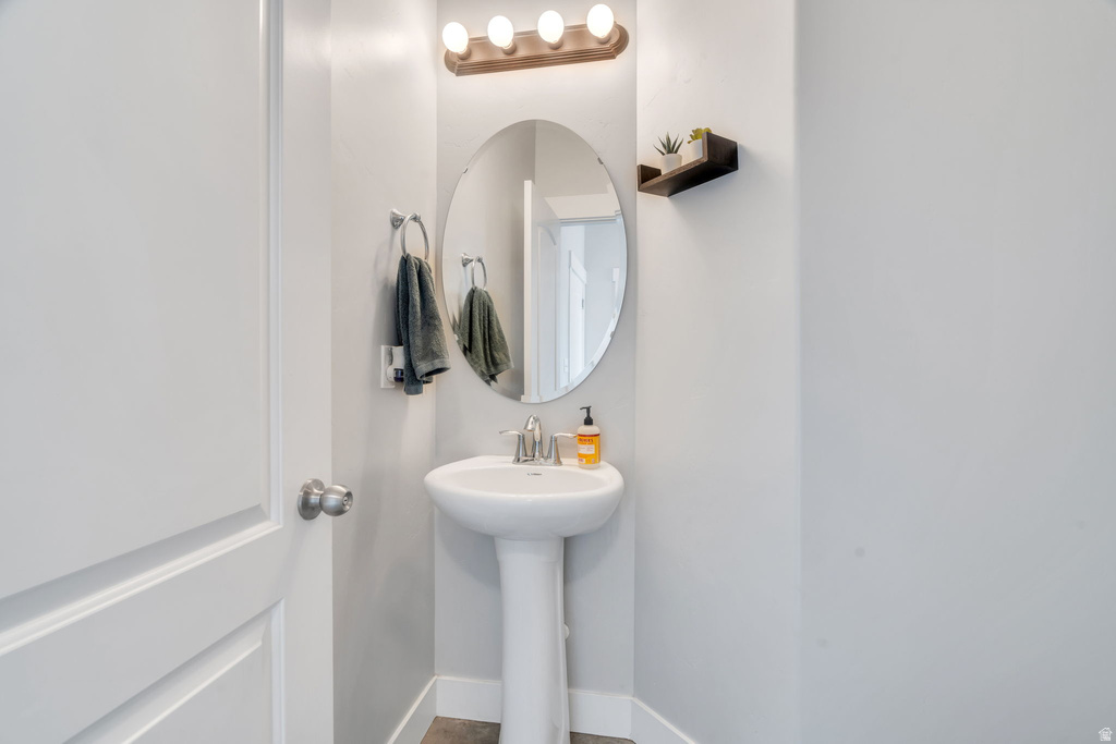 4966 W ROSE QUARTZ Herriman, UT 84096