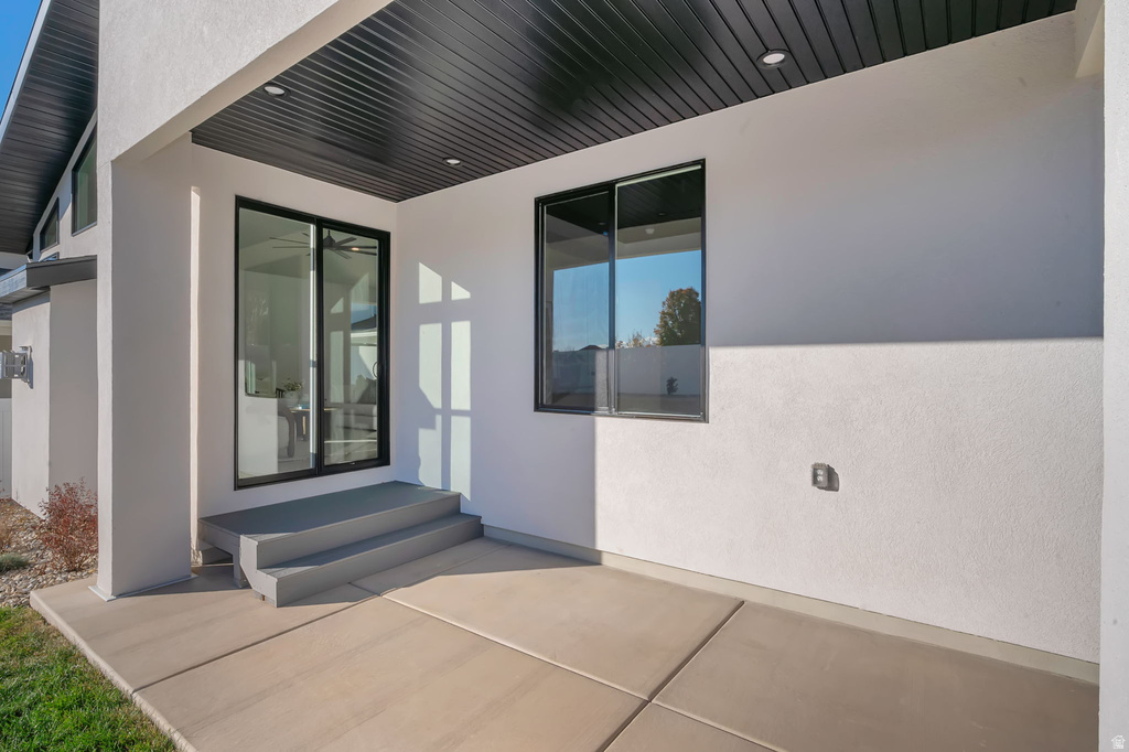 283 W SUMMERHILL LN Centerville, UT 84014