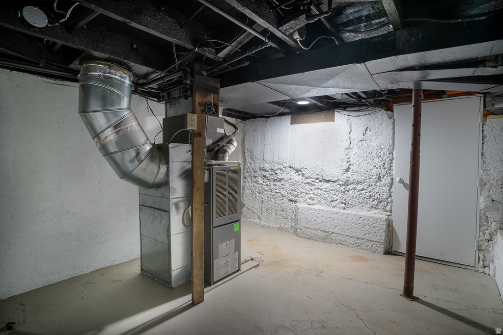 2060 QUINCY AVE Ogden, UT 84401