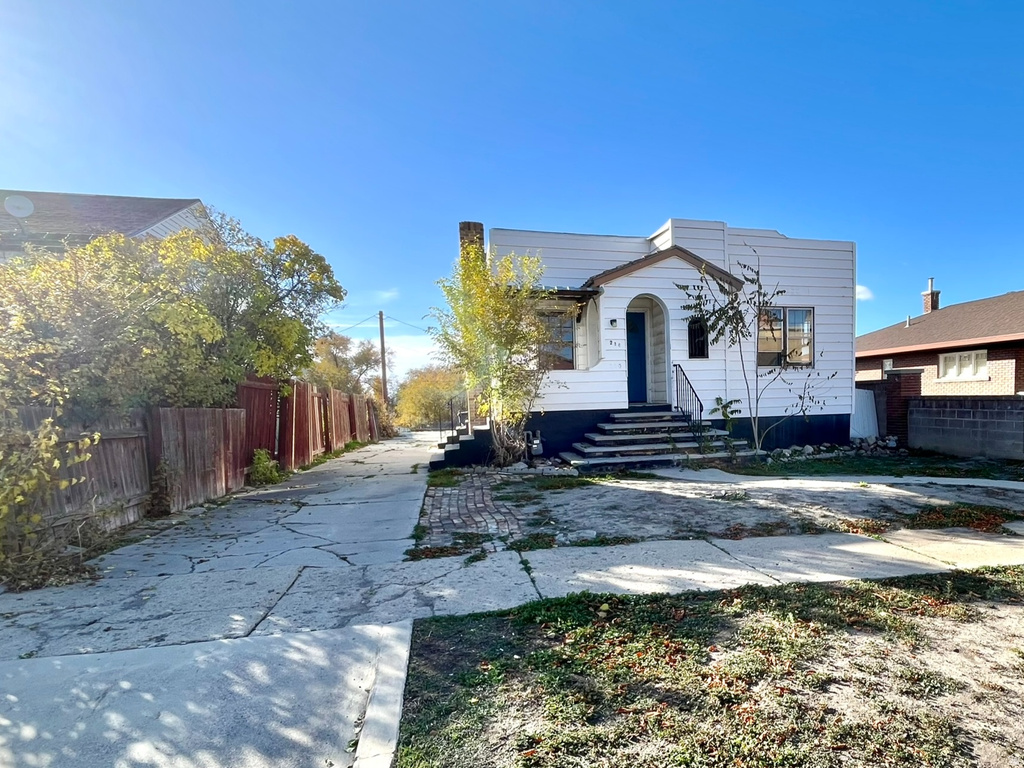 230 E 100 S Price, UT 84501