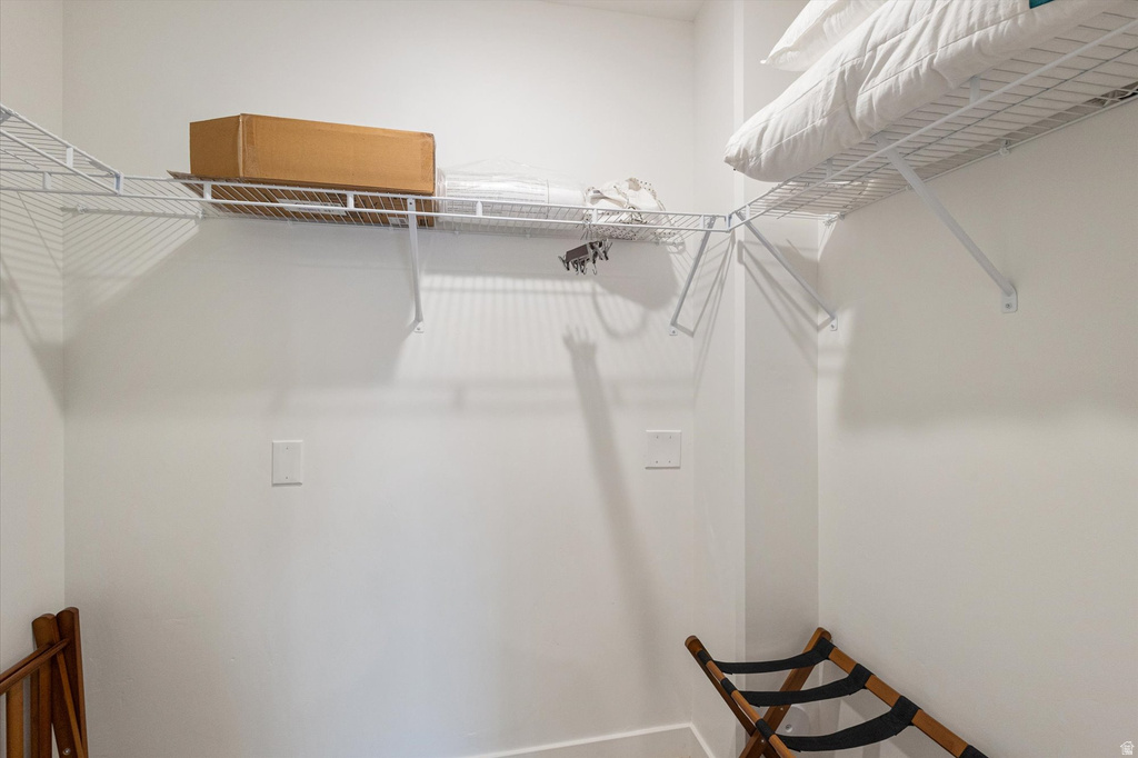 271 W BISHOP PL Salt Lake City, UT 84103