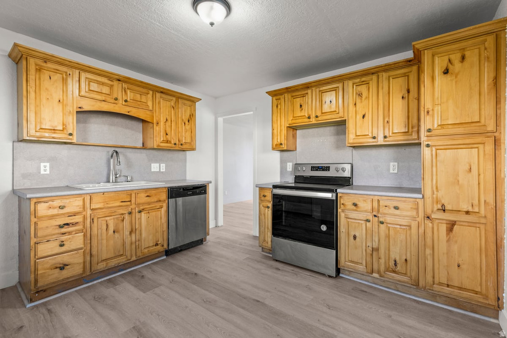 893 S COLEMAN ST Tooele, UT 84074