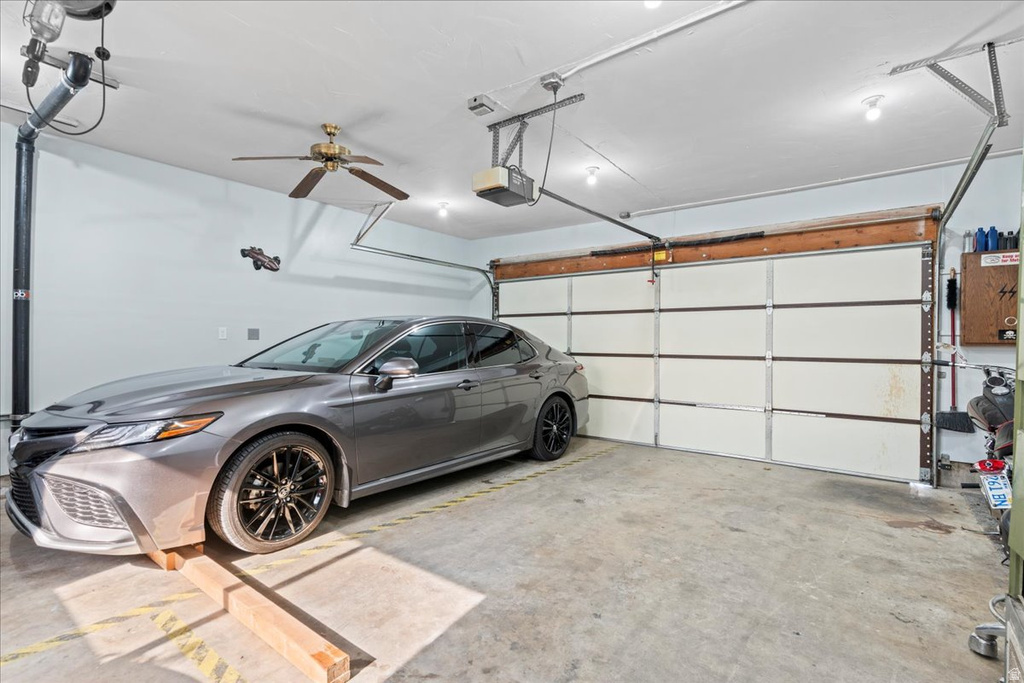 2883 W JANALEE DR West Jordan, UT 84088