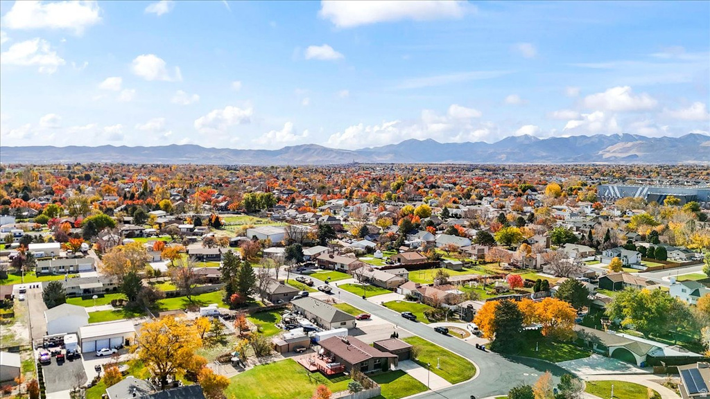 2883 W JANALEE DR West Jordan, UT 84088