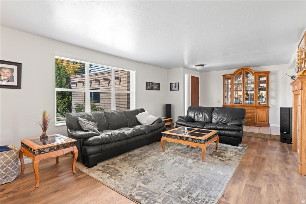 2883 W JANALEE DR West Jordan, UT 84088