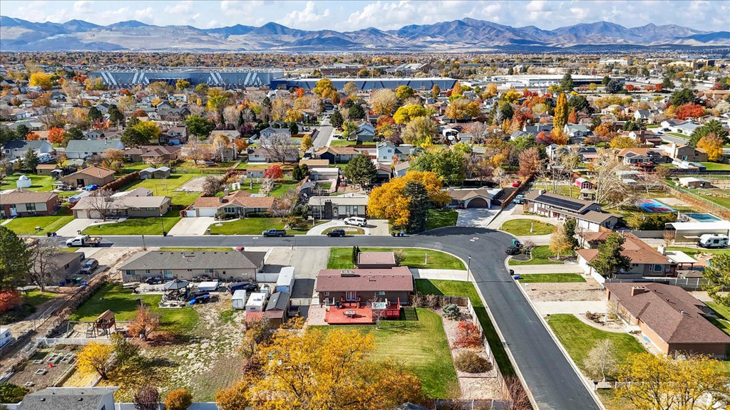 2883 W JANALEE DR West Jordan, UT 84088