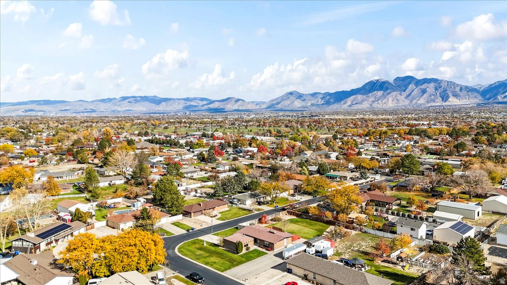 2883 W JANALEE DR West Jordan, UT 84088