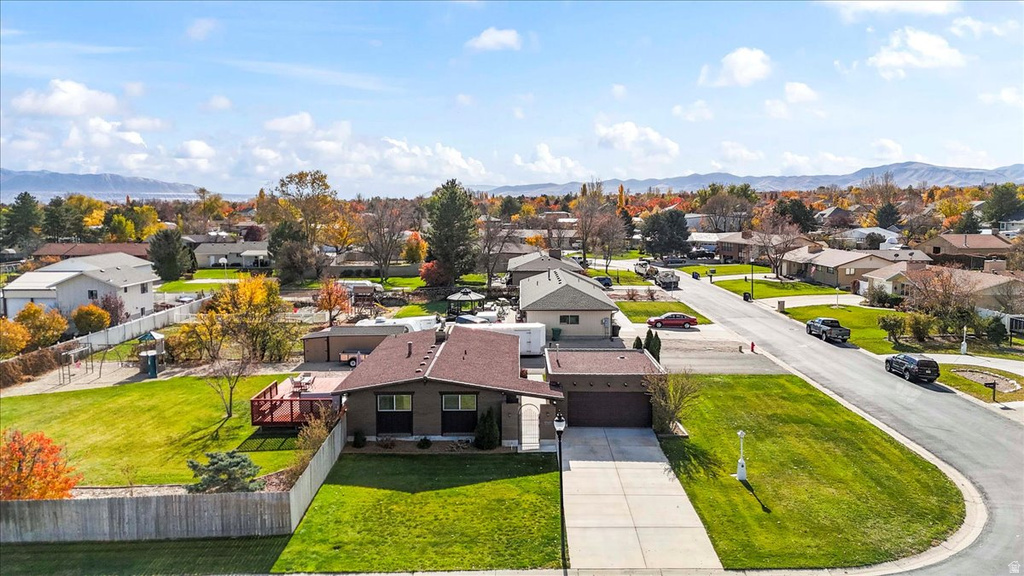 2883 W JANALEE DR West Jordan, UT 84088