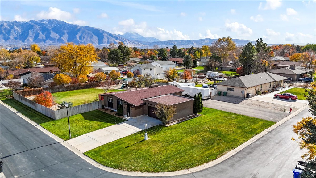 2883 W JANALEE DR West Jordan, UT 84088