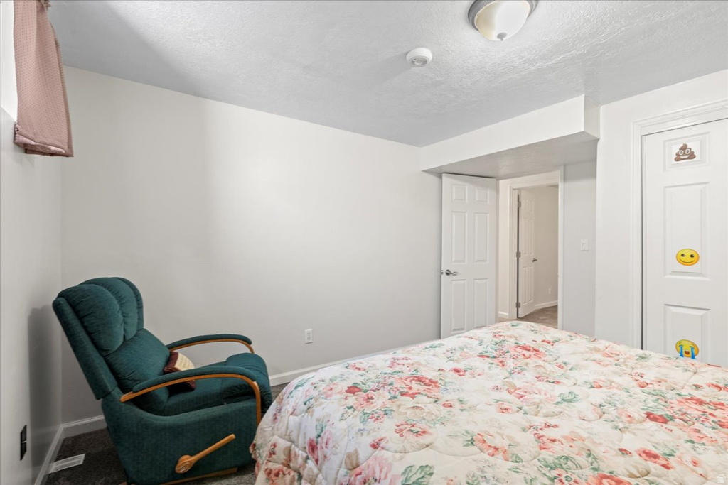 2883 W JANALEE DR West Jordan, UT 84088