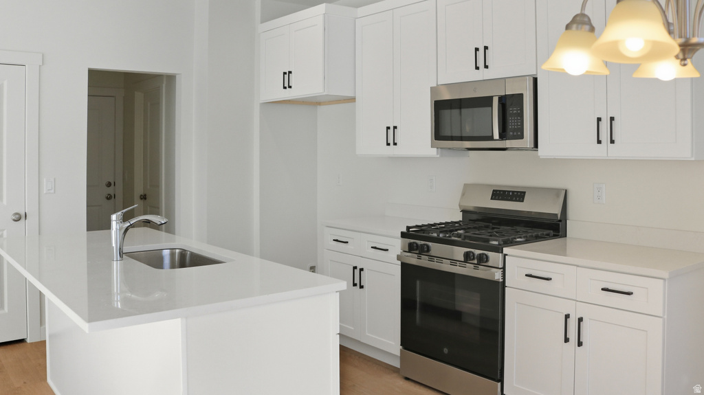 8249 W JOSHUA TREE LN Magna, UT 84044