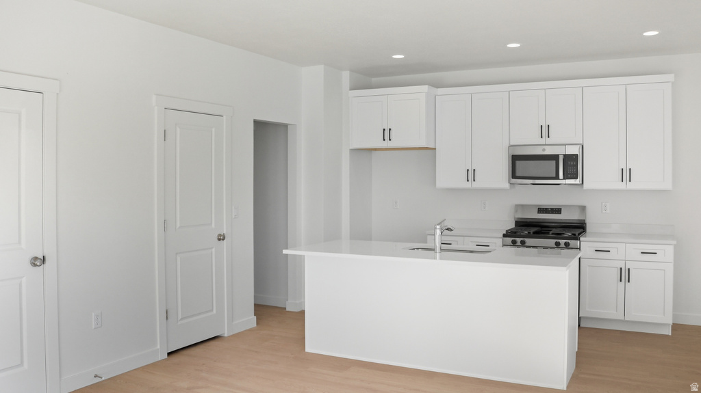 8249 W JOSHUA TREE LN Magna, UT 84044