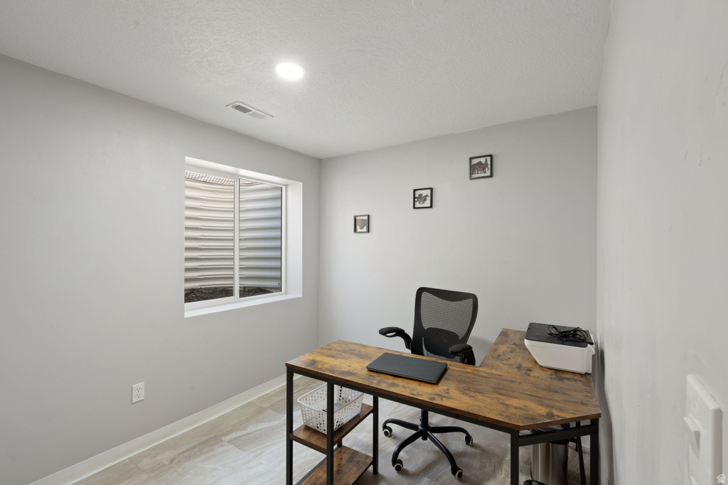 1451 N 380 E Tooele, UT 84074