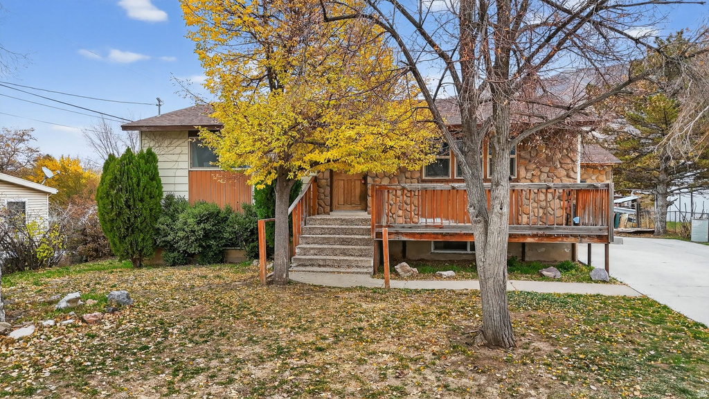 348 N 200 E Santaquin, UT 84655