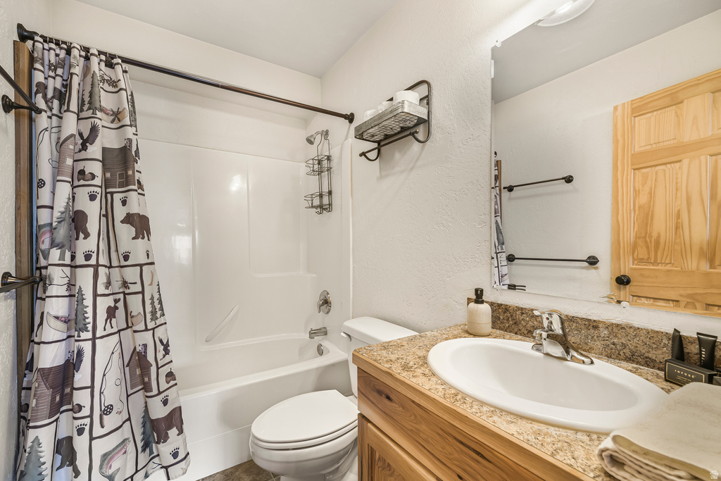 3488 ARANGE CT Island Park, ID 83429