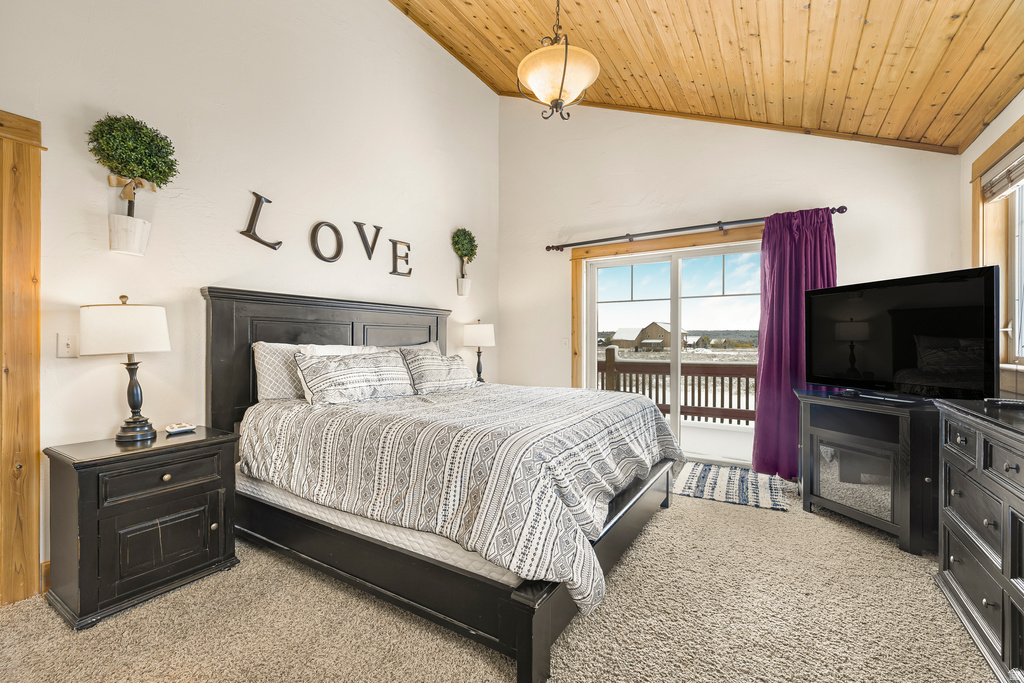 3488 ARANGE CT Island Park, ID 83429