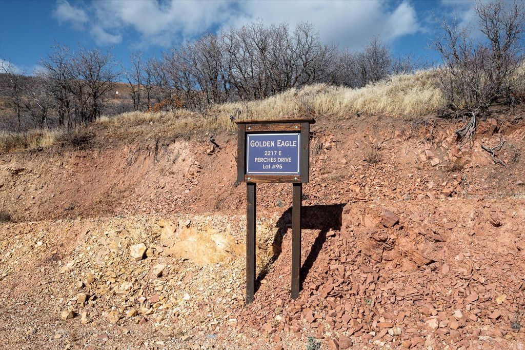 2217 E PERCHES DR Hideout, UT 84036