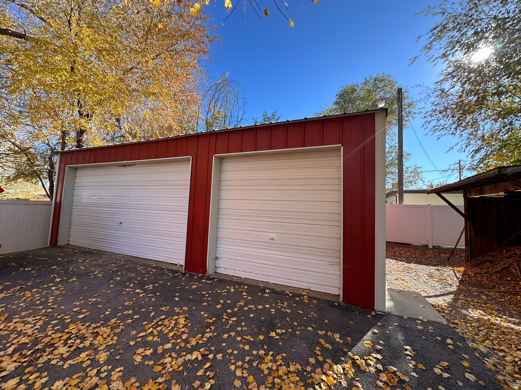 185 W CLARK ST Grantsville, UT 84029