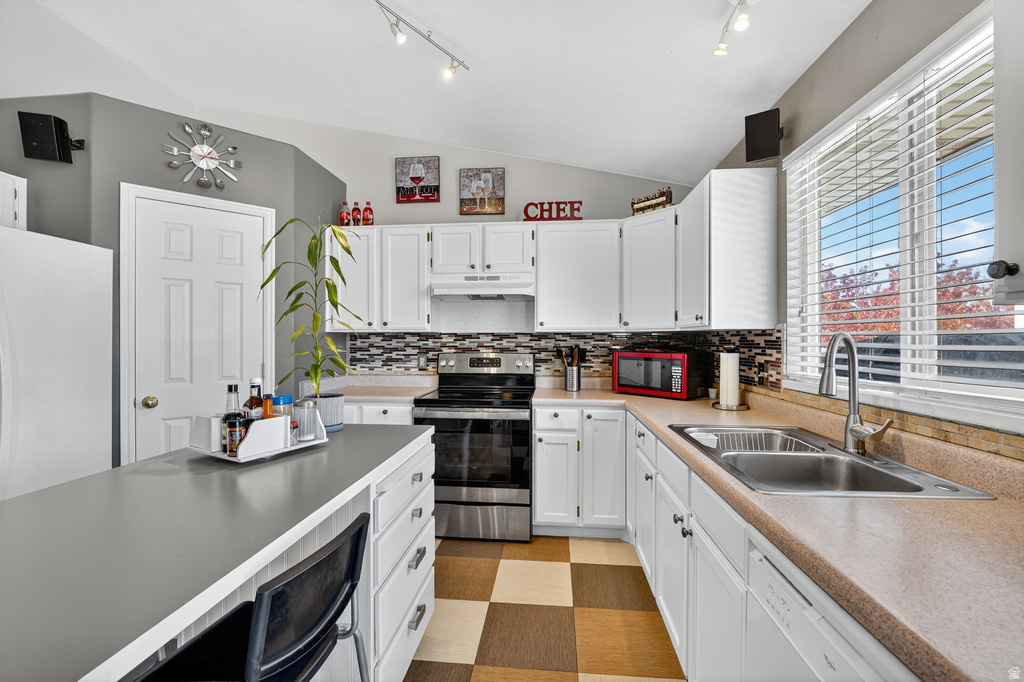 3291 S HUNTER FARM WAY West Valley City, UT 84128