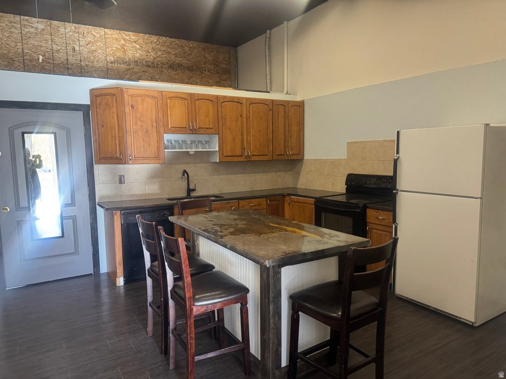 45 W MAIN ST Moroni, UT 84646