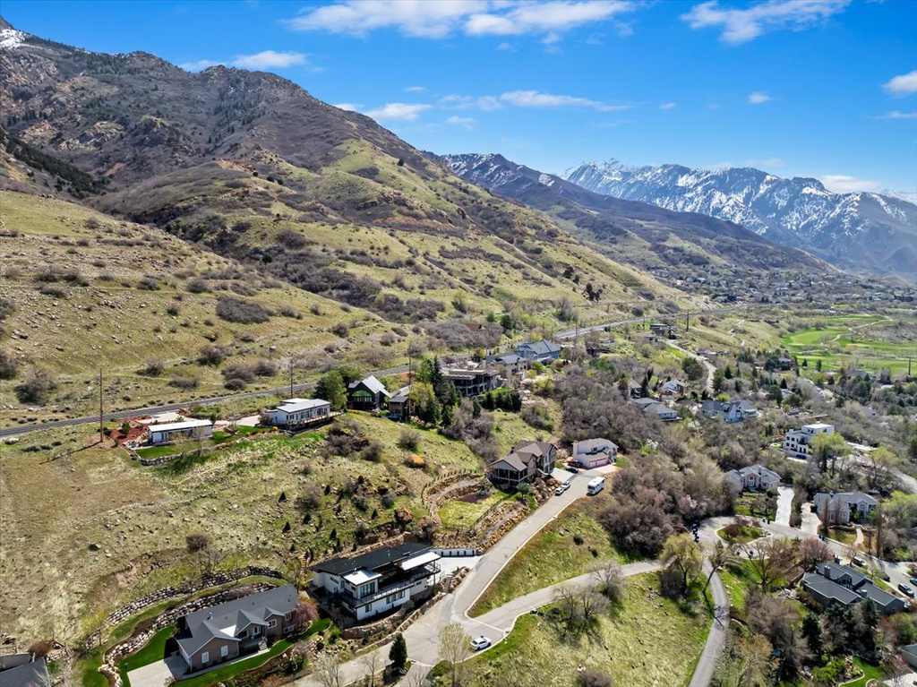 3088 E SILVER HAWK DR Holladay, UT 84121