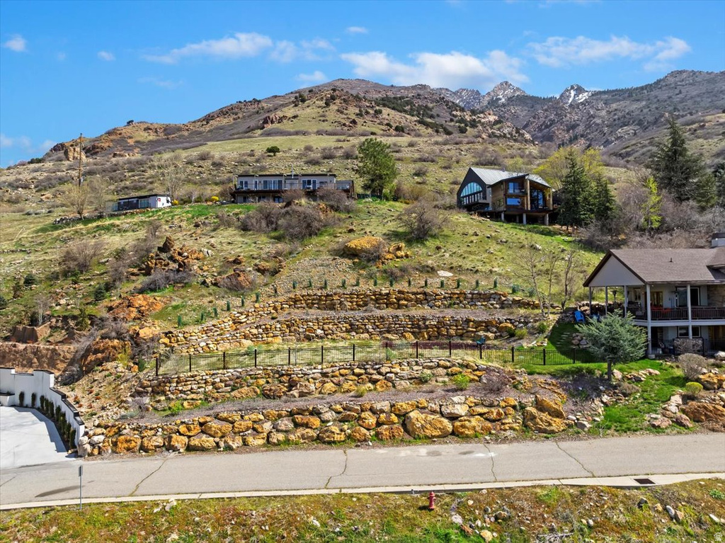 3088 E Silver Hawk Dr