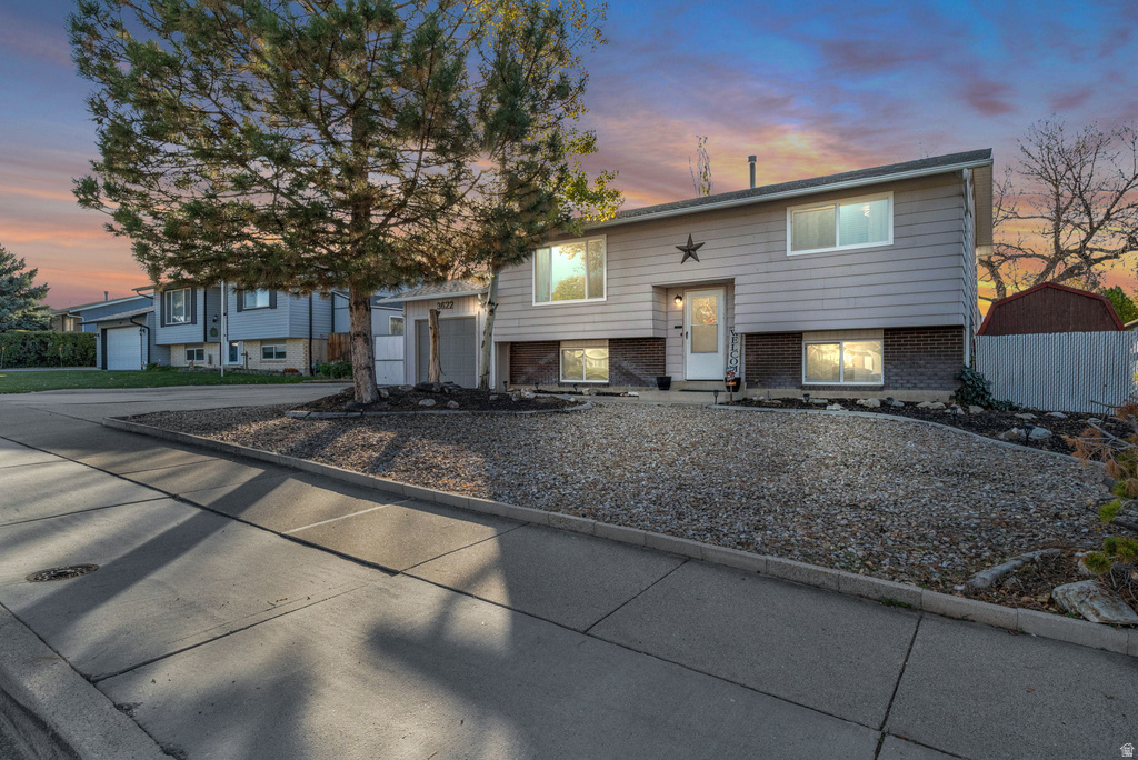 3622 S CHATTERLEIGH RD West Valley City, UT 84128