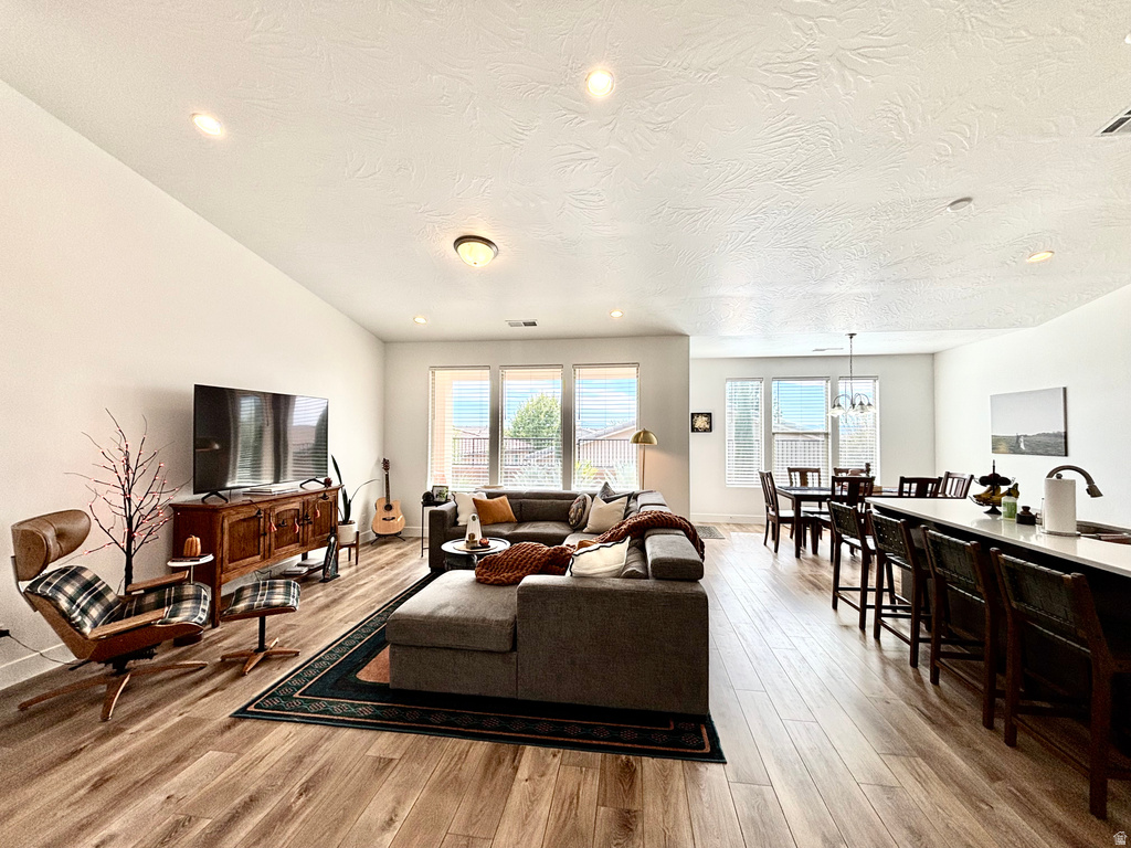 233 W GREEN JADE DR Washington, UT 84780