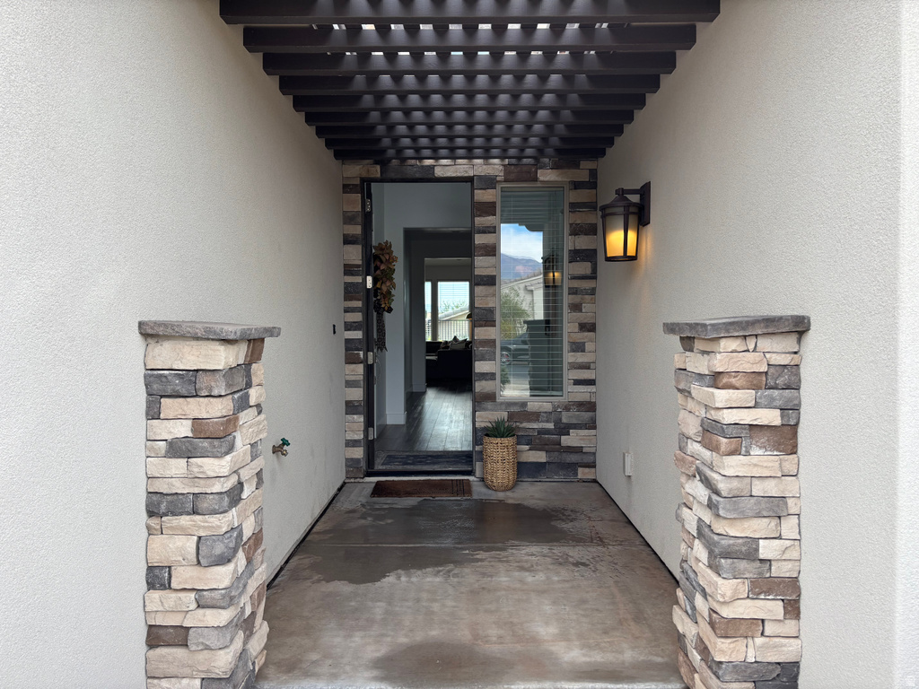 233 W GREEN JADE DR Washington, UT 84780