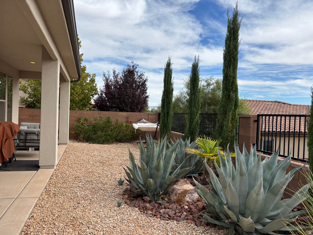 233 W GREEN JADE DR Washington, UT 84780