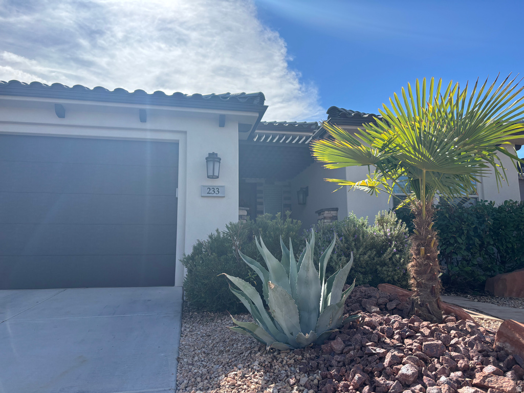 233 W GREEN JADE DR Washington, UT 84780