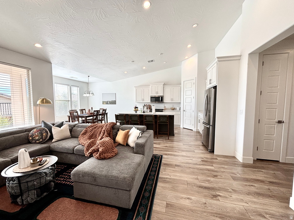 233 W GREEN JADE DR Washington, UT 84780