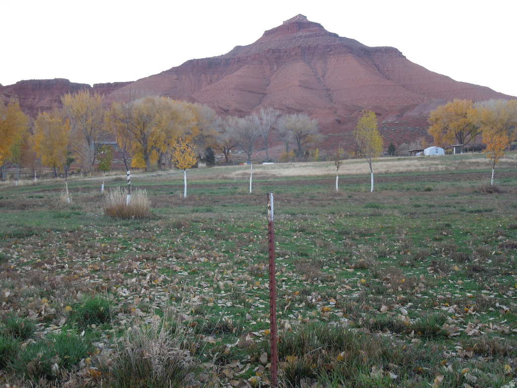 437 N RIMROCK LN Castle Valley, UT 84532