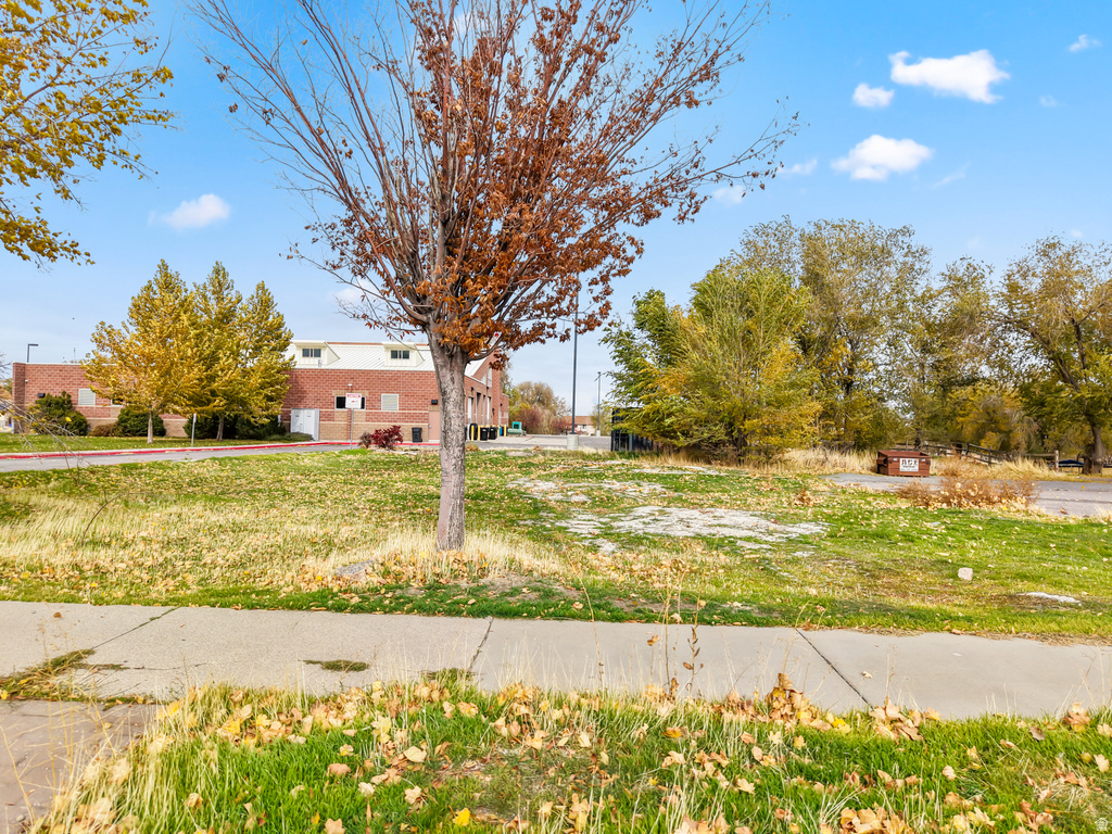 196 W MAIN ST Grantsville, UT 84029