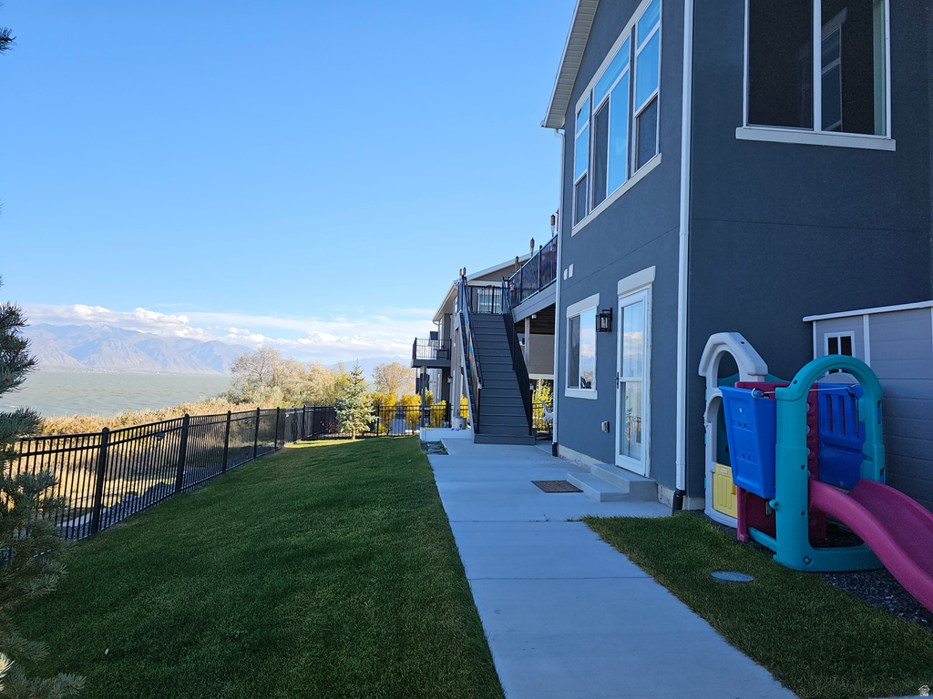 2422 S BLUE WATER LN Saratoga Springs, UT 84045