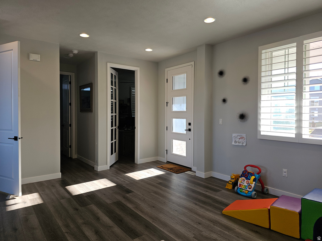 2422 S BLUE WATER LN Saratoga Springs, UT 84045