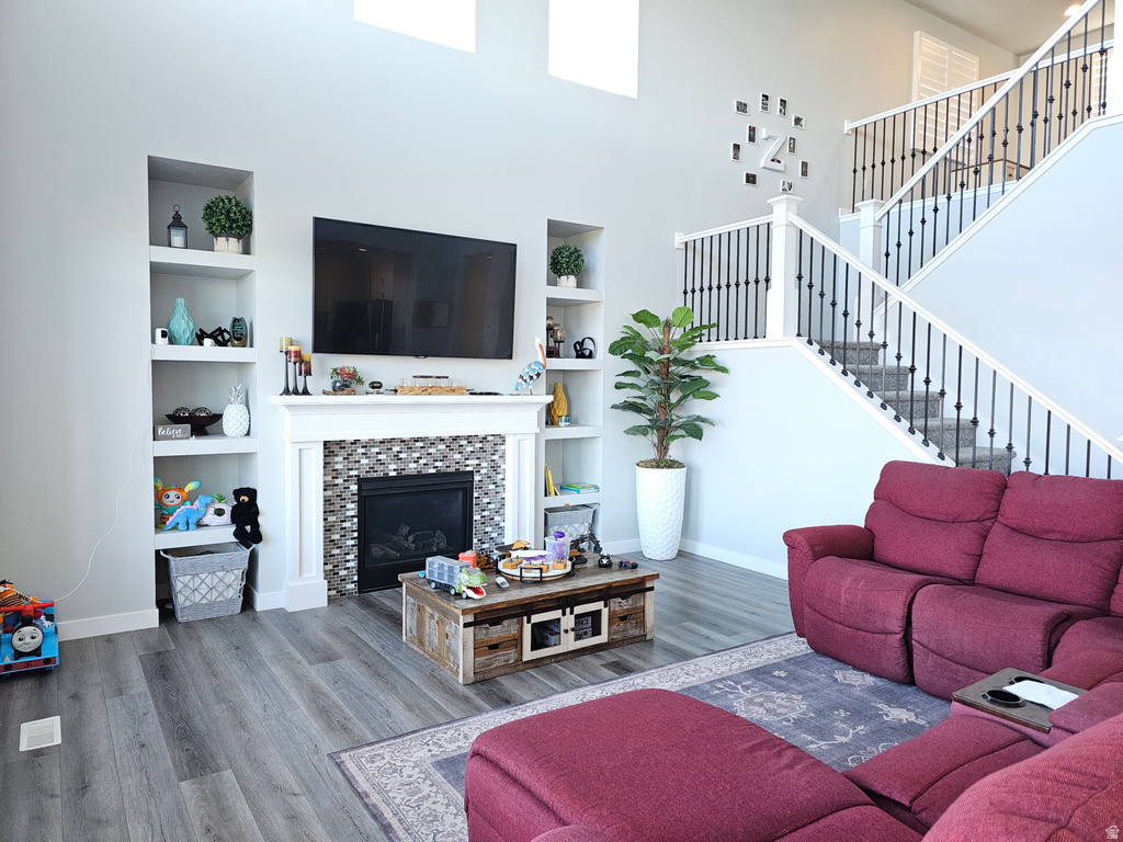 2422 S BLUE WATER LN Saratoga Springs, UT 84045